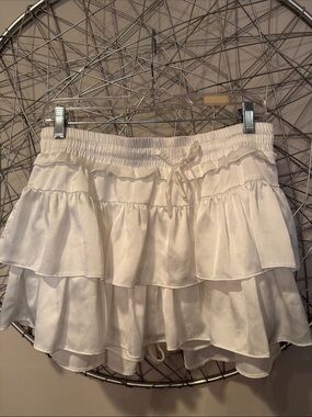 Tiered White Ruffle Mini Skirt size Large